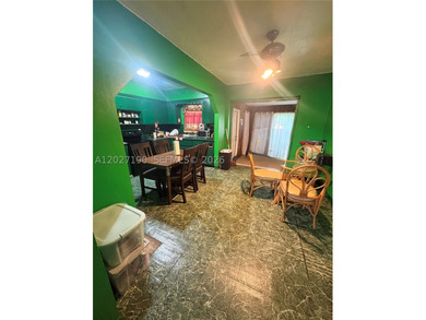 Spacious 2 Bedroom, 2 Bathroom single family home with a den - photo 27