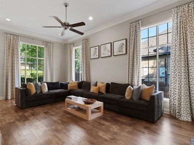 Take a look at this classic charmer. This stunning home is full - photo 8