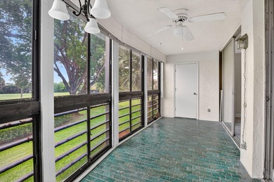 Rarely available corner unit in sought-after Boca Barwood, a - photo 34