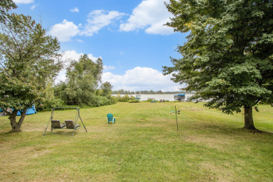 ENJOY LAKE LIVING AT IT'S FINEST SOLD - photo 24