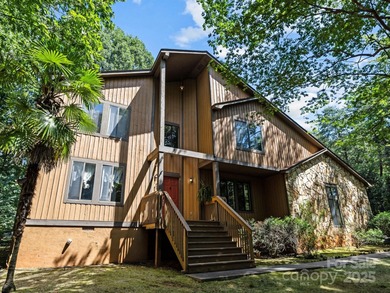 Lake Wylie Home Active Under Contract in Charlotte North Carolina