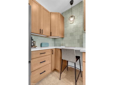 Rare corner residence at The Willmore, offering a level of - photo 11