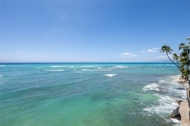 Wake up to panoramic ocean views from Diamond Head buoy to - photo 17