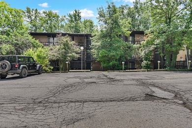 Come home to serenity every day. This ground-floor waterfront - photo 1