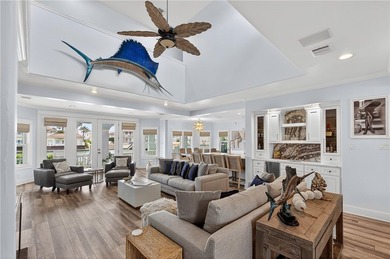 This fully renovated 4,270 sqft canal front estate in Island - photo 4