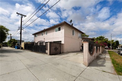 Spacious and versatile Santa Ana investment opportunity, perfect - photo 3