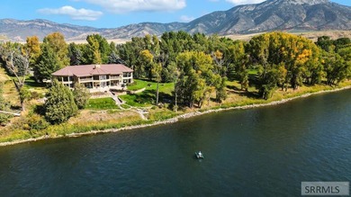 With 18 parcels, including 15 buildable lots and extensive water - photo 2