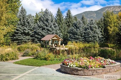 With 18 parcels, including 15 buildable lots and extensive water - photo 7