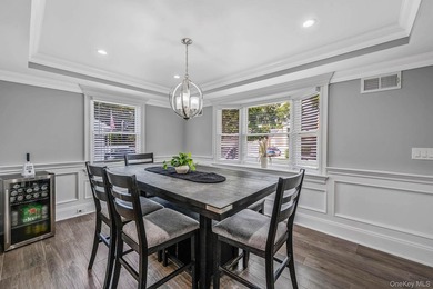 ***WELCOME TO 18 WORDEN PLACE, WEST BABYLON--This beautifully - photo 11