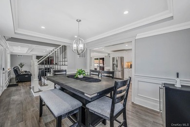 ***WELCOME TO 18 WORDEN PLACE, WEST BABYLON--This beautifully - photo 12