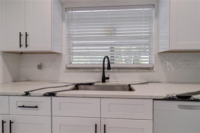 Virtually Staged. PLEASE SEE THE 3D INTERACTIVE TOUR! Welcome to - photo 14