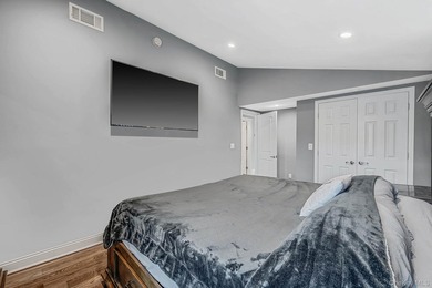 ***WELCOME TO 18 WORDEN PLACE, WEST BABYLON--This beautifully - photo 14
