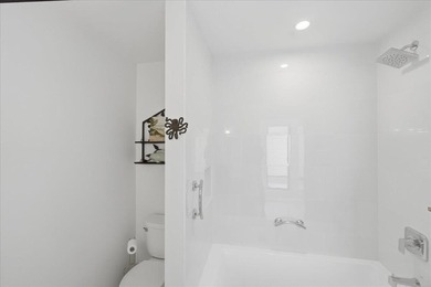 Highly sought-after waterfront community offering ocean access - photo 23