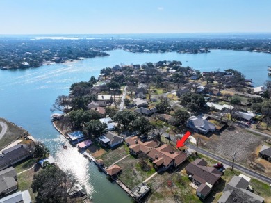 Lake Home For Sale in Highland Haven, Texas