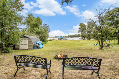 ENJOY LAKE LIVING AT IT'S FINEST SOLD - photo 6