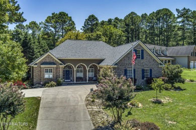 Lake Home For Sale in Loudon, Tennessee