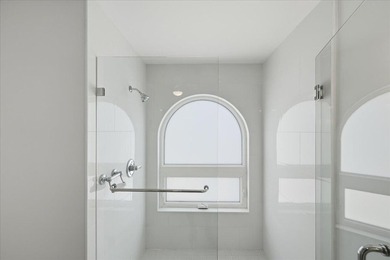 Highly sought-after waterfront community offering ocean access - photo 41