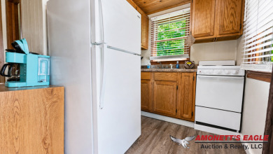 Cabin #2 - 2 Bedroom, 1 Bathroom, 450 sqft. - photo 6