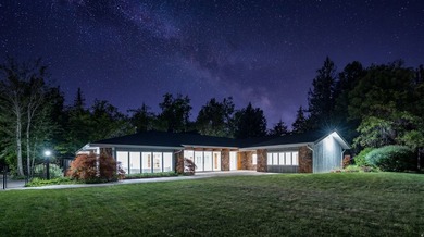 Tucked away behind a private tree-lined drive in one of - photo 8