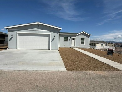 This is a fantastic opportunity to own a beautiful home in a - photo 1
