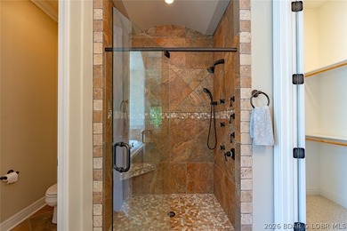 Experience lakefront living at the 17MM in the prestigious Porto - photo 12
