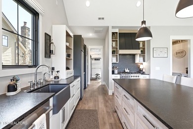 Welcome to 455 Old Barn Lane, a stunning Modern Farmhouse - photo 13
