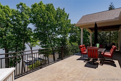 Experience lakefront living at the 17MM in the prestigious Porto - photo 18