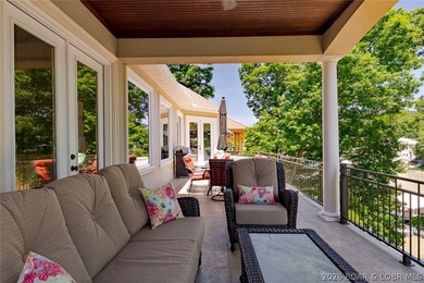 Experience lakefront living at the 17MM in the prestigious Porto - photo 21