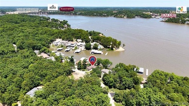 Experience lakefront living at the 17MM in the prestigious Porto - photo 40