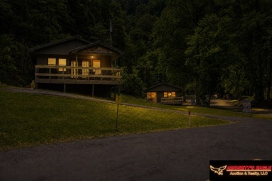 Cabin #2 - 2 Bedroom, 1 Bathroom, 450 sqft. - photo 2