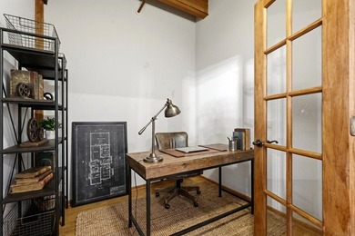 Located on a quiet street in the heart of the North Loop, you - photo 5