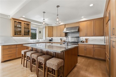 Live the South Bay Dream in Hollywood Riviera! Sitting proudly - photo 14