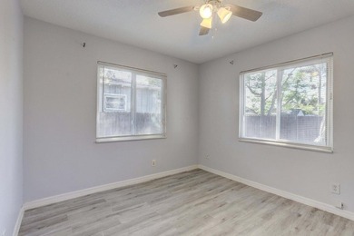 Don't miss this incredible opportunity to own an updated duplex - photo 15