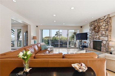 Live the South Bay Dream in Hollywood Riviera! Sitting proudly - photo 16