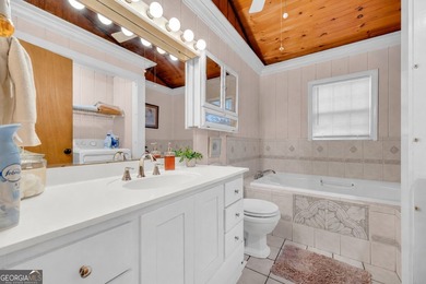 Lake living awaits! This 2 bedroom, 2 bathroom home offers 1,008 - photo 17