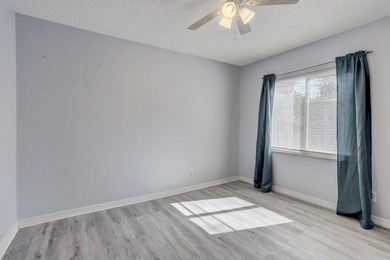 Don't miss this incredible opportunity to own an updated duplex - photo 17