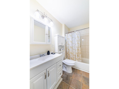 Don't miss this incredible opportunity to own an updated duplex - photo 20
