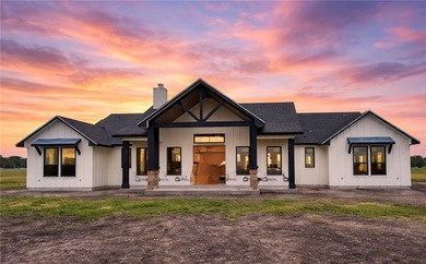 CORNER LOT | Luxury Country New Construction Gem in London Ranch - photo 1