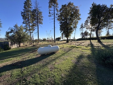 Welcome to this 3-bedroom, 2-bathroom home in Oroville offering - photo 21
