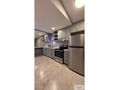 Move-in ready and beautifully remodeled, this charming 3-bedroom - photo 6