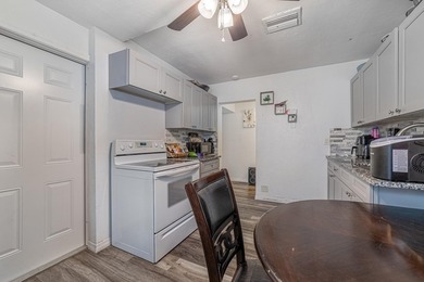 Don't miss this incredible opportunity to own an updated duplex - photo 26