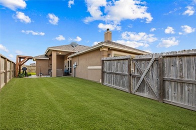 Welcome to 3930 Amadas Drive, an immaculate 3-bedroom, 2-bath - photo 29