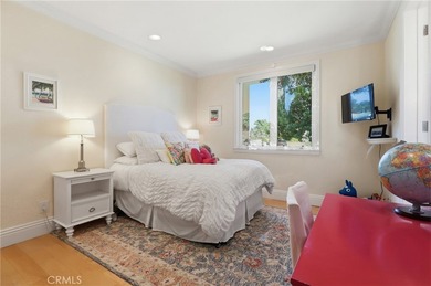 Live the South Bay Dream in Hollywood Riviera! Sitting proudly - photo 31