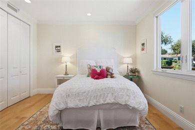 Live the South Bay Dream in Hollywood Riviera! Sitting proudly - photo 32