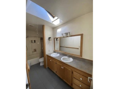 Welcome to this 3-bedroom, 2-bathroom home in Oroville offering - photo 34
