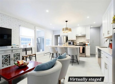 Renovated in 2020. 3 Bedrooms,1 Full Bath Cozy Colonial Zoned in - photo 7