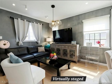 Renovated in 2020. 3 Bedrooms,1 Full Bath Cozy Colonial Zoned in - photo 8