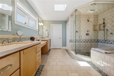 Live the South Bay Dream in Hollywood Riviera! Sitting proudly - photo 48
