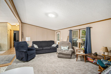 ENJOY LAKE LIVING AT IT'S FINEST SOLD - photo 9
