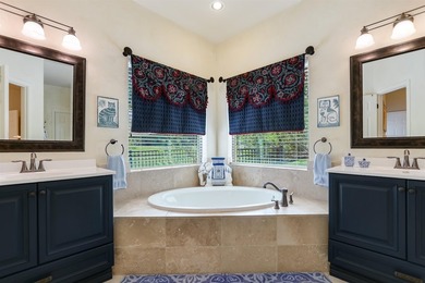 Tucked into the quiet charm of Horseshoe Bay Proper, 101 Western - photo 12